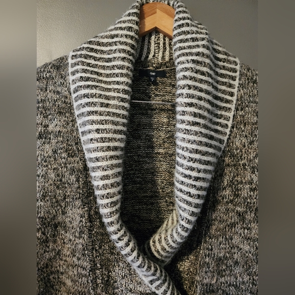 GAP HEAVY KNIT SWEATER/CARDIGAN - Picture 6 of 9